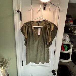 NWT White House Black Market Women's Size Small Flutter Sleeveless Vneck Top